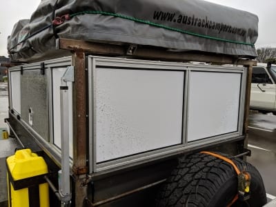 Composite aluminium panels in T Slot extrusion frame